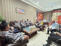 Hangat Penuh Kekeluargaan, Kapolres Kuansing Sambut Silaturahmi Purnawirawan Polri