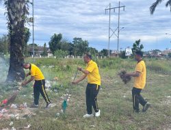 Polres Siak Dukung Gerakan Indonesia ASRI Lewat Aksi Nyata Membersihkan Rumah Ibadah di Dayun