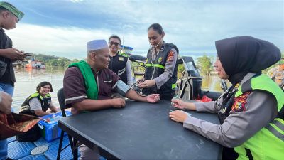 Program Jalur Polda Riau Laksanakan Bakti Sosial dan Pelayanan Kesehatan Nelayan Sungai Siak