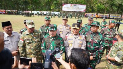 Pangdam Tuanku Tambusai dan Kapolda Riau Tunjukkan Soliditas TNI–Polri dalam TMMD ke-127