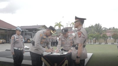Kapolres Kampar Pimpin Sertijap Kasat Reskrim dan Tiga Kapolsek