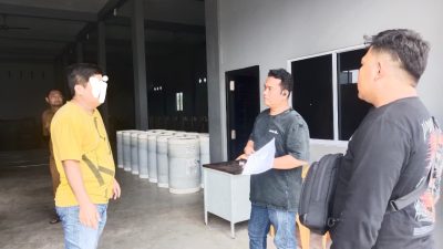 Ungkap Kasus Penjualan BBM Subsidi Ilegal, Unit Tipder Reserse Polres Pelalawan Tangkap 2 Tersangka