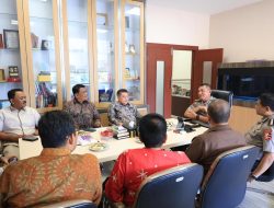 Bupati Agam Sampaikan Terima Kasih kepada Kapolda Riau atas Bantuan Penanganan Bencana