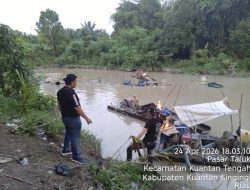 Polres Kuansing Tertibkan Aktivitas PETI di Tobek Panjang, 3 Rakit Dimusnahkan