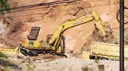 Kepala KSOP Teluk Bayur Enggan Tunjukan Izin Tanah Urug Pembangunan Pelabuhan Penasahan