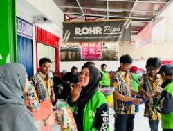 Listrikklik Peduli Hadirkan Senyum, Ratusan Warga Terima Bantuan Sembako