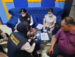 Perang dan Deteksi Dini Penyalahgunaan Narkoba, Polres Dumai Laksanakan Test Urine Personil Dishub