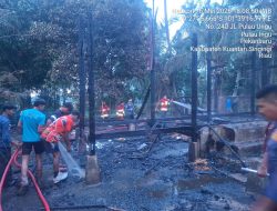 Polsek Benai Tangani Kebakaran Rumah Warga di Desa Pulau Ingu