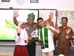 Edukasi Lingkungan Sejak Dini, Polda Riau Tanamkan Green Policing ke Pelajar SDN 42 Pekanbaru