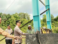 Kapolres Kuansing Tinjau Pembangunan Jembatan Merah Putih di Kuantan Tengah dan Sentajo Raya