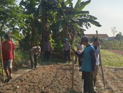 Program Polisi Cinta Petani di Kawasan Pelabuhan Pekanbaru Perkuat Ketahanan Pangan