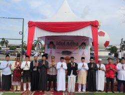 Ribuan Warga Pelalawan Hadiri Sholat Idul Adha 1447 H di Lapangan Mini Soccer Pangkalan Kerinci