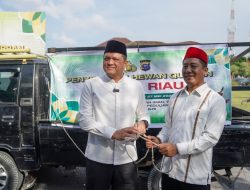 Polda Riau Sembelih 195 Hewan Kurban, Daging Disalurkan hingga Pelosok Desa
