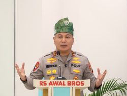 Kolaborasi Kemanusiaan, Polda Riau Bantu 310 Warga Ikut Operasi Katarak Gratis