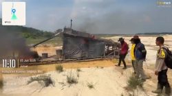 Respons Cepat Laporan Call Center 110, Polsek Singingi Hilir Musnahkan Rakit PETI di Pulau Pramuka
