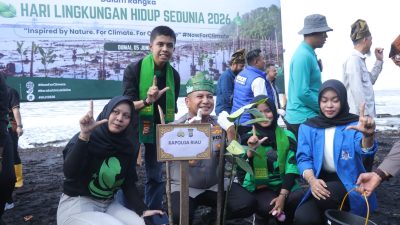 KAPOLDA RIAU PIMPIN AKSI HIJAU: POLRES DUMAI TANAM POHON UNTUK INVESTASI OKSIGEN DAN CEGAH ABRASI