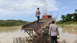 Polsek Pangean Tertibkan Aktivitas PETI di Desa Tanah Bekali, 3 Rakit Dimusnahkan