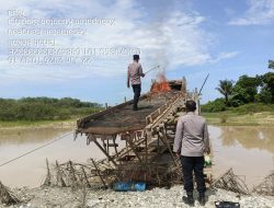 Polsek Pangean Tertibkan Aktivitas PETI di Desa Tanah Bekali, 3 Rakit Dimusnahkan