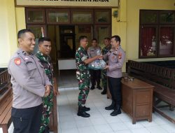 Pererat Soliditas TNI–Polri, Danramil 07 Kuantan Hilir Sambangi Tiga Polsek di Hari Bhayangkara ke-80