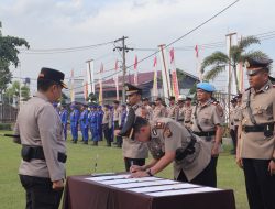 Kapolres Pelalawan Pimpin Upacara Sertijab 5 Pejabat, Tegaskan Komitmen Pelayanan Publik