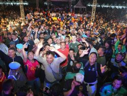 Final Piala Dunia 2026 Terasa Dekat, Nobar Penuh Keakraban di Mapolda Riau Dimeriahkan Stand Up dan Doorprize