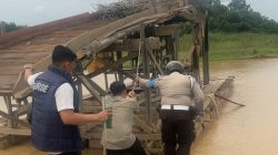 Polsek Pangean Tertibkan Aktivitas PETI di Desa Tanah Bekali, 2 Rakit Dimusnahkan