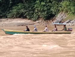 Patroli Bersama Dubalang, Kapolres Kuansing Pastikan Aliran Sungai Batang Kuantan dan Singingi Bersih dari Aktivitas PETI