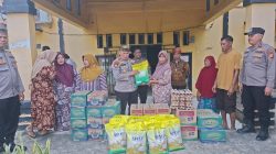 Respon Cepat Polres Rohil, Bantu Warga Pematang Ibul Terdampak Puting Beliung