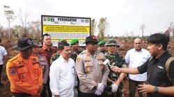 Plang Tegas Dipasang di Rimbo Panjang Kampar, Lahan Bekas Karhutla 14 Hektare Jadi Kawasan Hukum