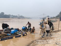 Polres Kuansing Tertibkan PETI di Sungai Kuantan, 10 Unit Stingkai dan 5 Mesin Robin PETI Dimusnahkan