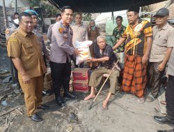 Polisi Beri Bantuan Korban Kebakaran Rumah di Bagan Sinembah