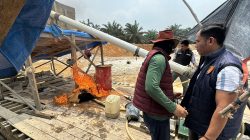 Jaga Lingkungan, Polsek Singingi Hilir Tertibkan 2 Rakit PETI Jenis Dompeng di Sungai Ojolali