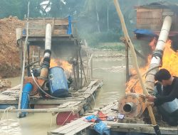 Laporan PETI di Muaro Sentajo Ditindaklanjuti, 2 Rakit Dompeng Dimusnahkan