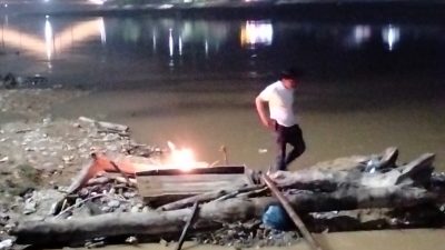 Tertibkan PETI di 5 Lokasi, Polres Kuansing Musnahkan 8 Rakit dan 4 Papan Asbuk