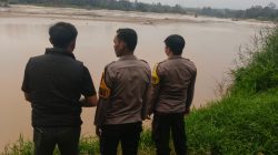 Layanan Kepolisian 110 Ditindaklanjuti, Polsek Cerenti Temukan Dua Rakit PETI di Sungai Kuantan