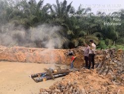 Respon Laporan 110, Polres Kuansing Musnahkan Rakit Stingkai di Merbau Kari