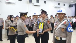 Kapolres Pelalawan Beri Penghargaan Personel Berprestasi dan PTDH Anggota Kasus Narkoba